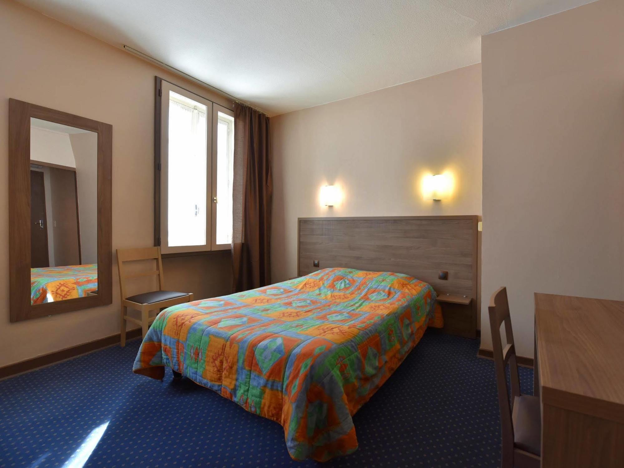 Logis Hotel Saint Jacques ヴァランス エクステリア 写真