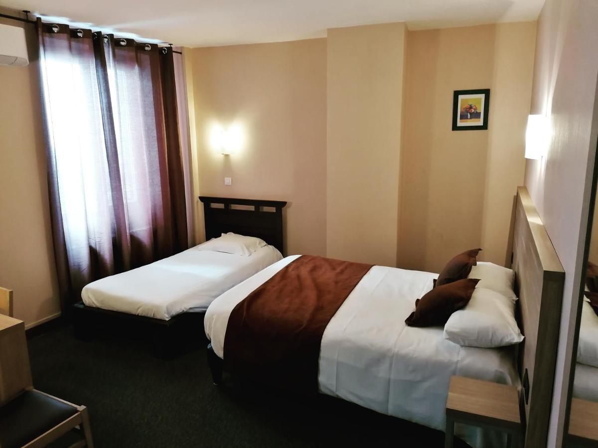 Logis Hotel Saint Jacques ヴァランス エクステリア 写真